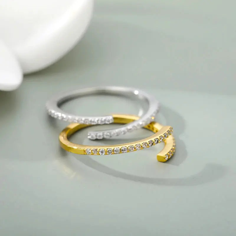 Simple Zircon Ring - Black & Elva