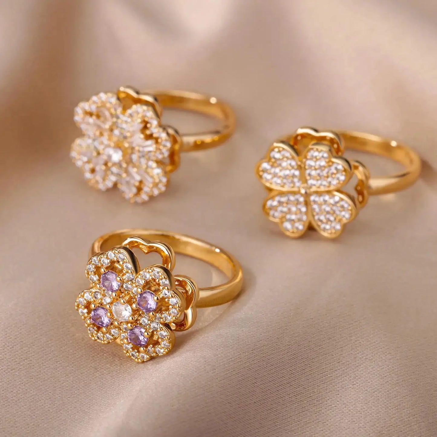 Rotatable Clover Ring - Black & Elva