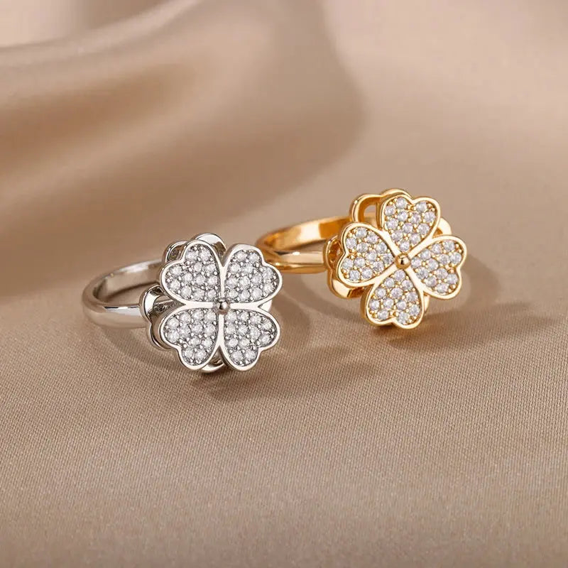 Rotatable Clover Ring - Black & Elva