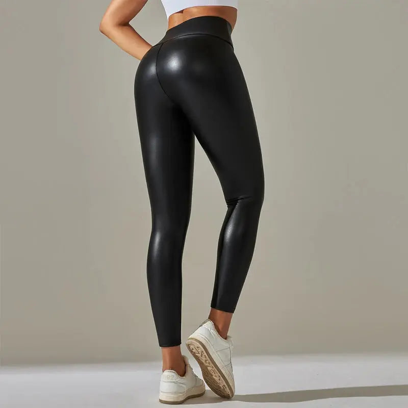 Oversized PU Pants - Black & Elva