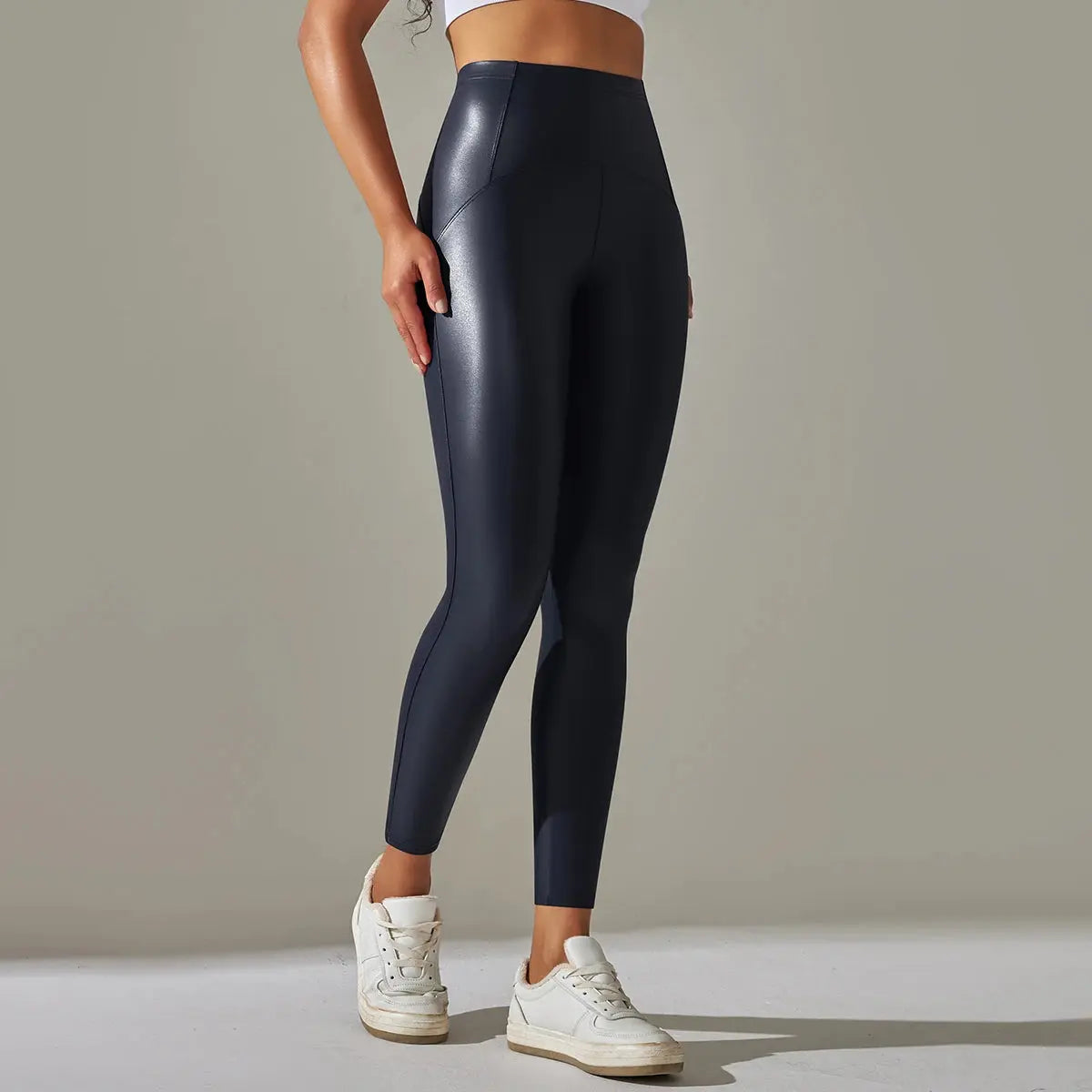 Leather Slimming PU Leggings - Black & Elva