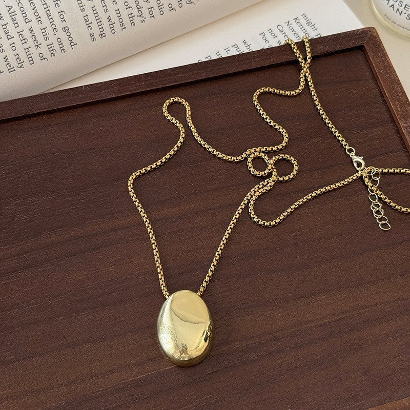 Niche Tigereye Titanium Steel Grape Cluster Ball Design Sense All-match Sweater Chain - Black & Elva