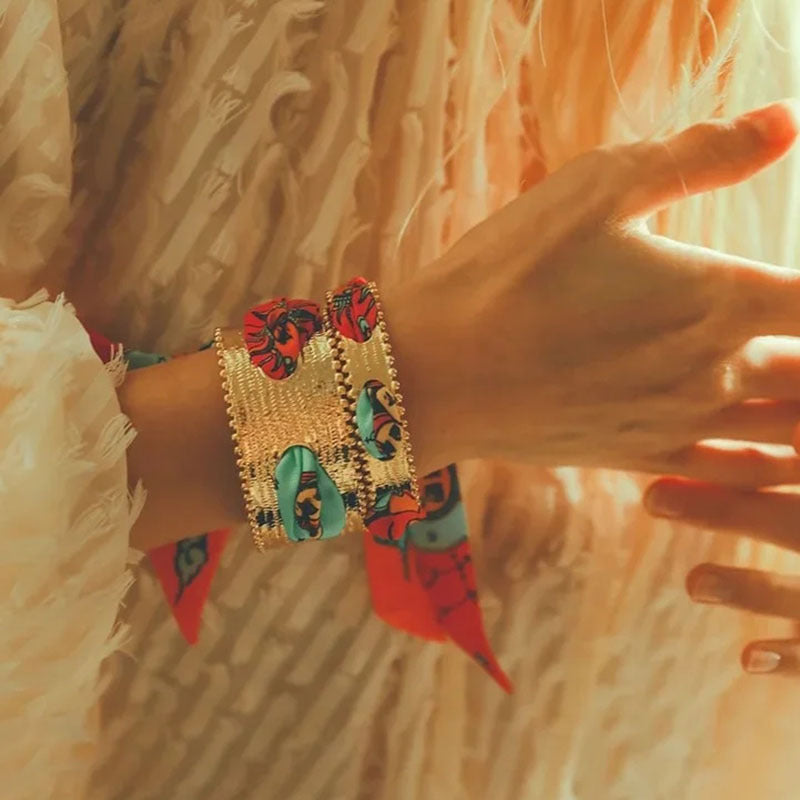 French Retro Color Scarf Bracelet - Black & Elva