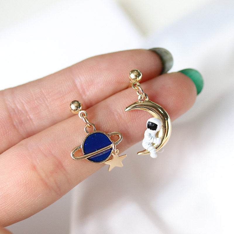 Moon Planet Astronaut Asymmetrical Stud Earrings Female Temperament South Korea - Black & Elva