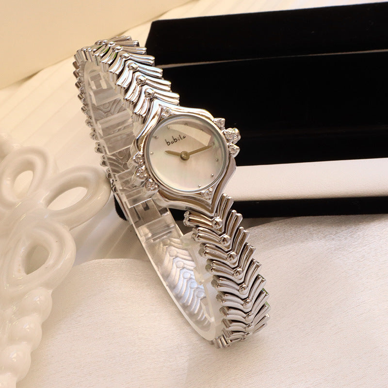 Bamboo Chain Gift Quartz Women's Watch - Black & Elva
