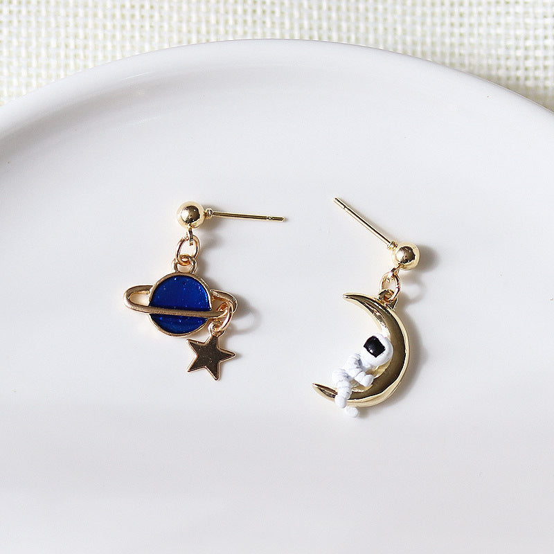 Moon Planet Astronaut Asymmetrical Stud Earrings Female Temperament South Korea - Black & Elva