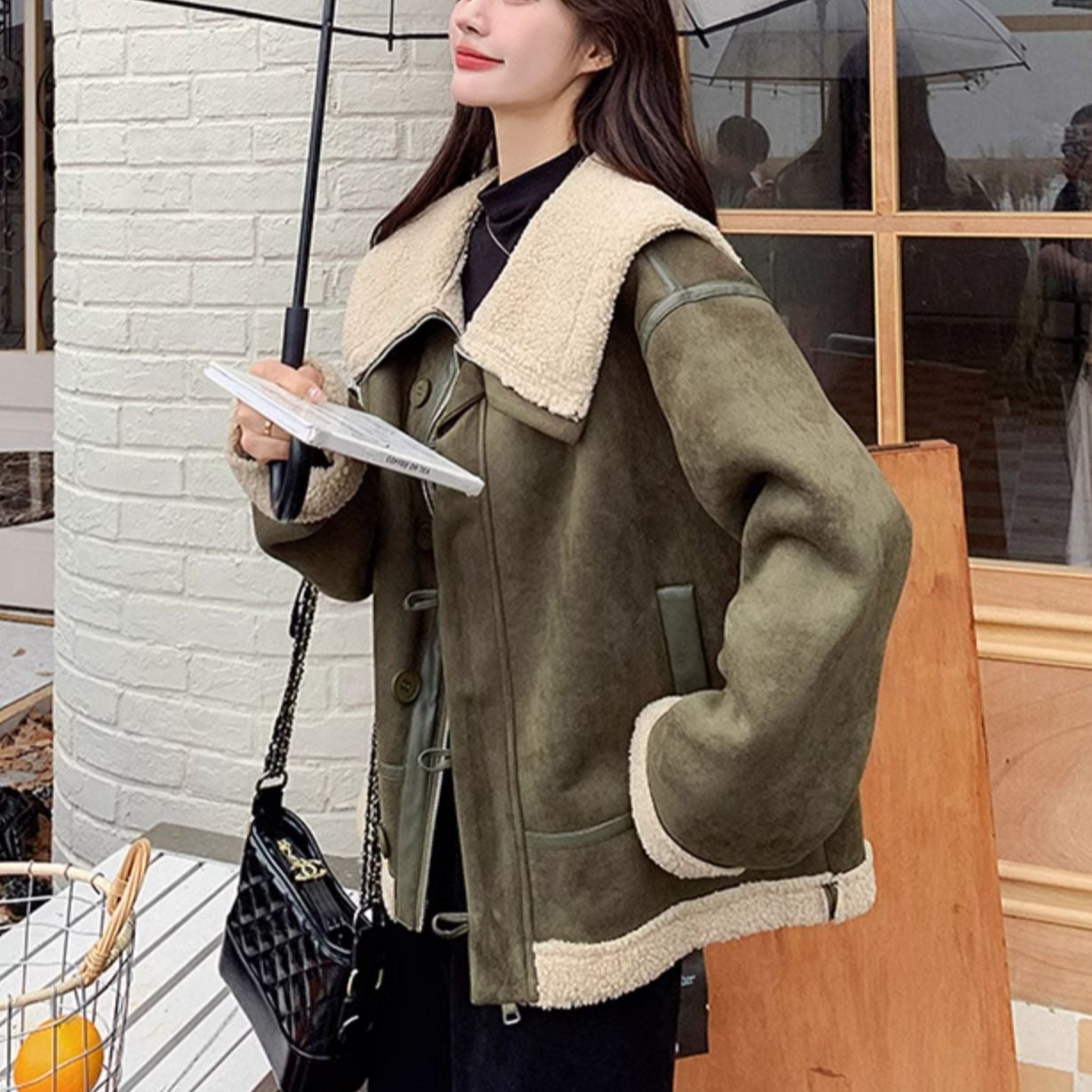 Women's Korean-style Retro Green Suede Lambswool Coat - Black & Elva
