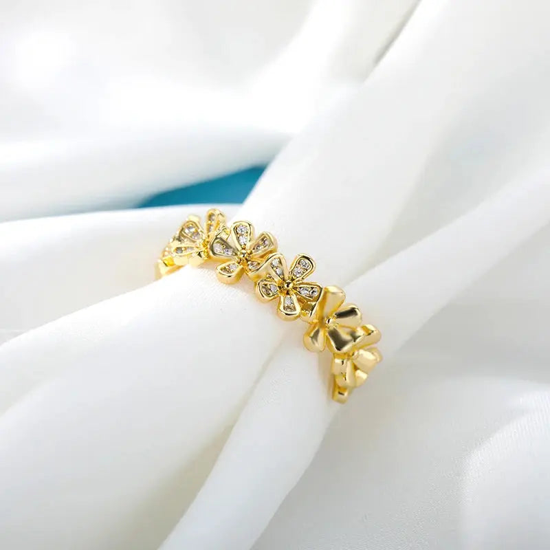 Flower Adjustable Ring – Zircon Steel Jewelry - Black & Elva