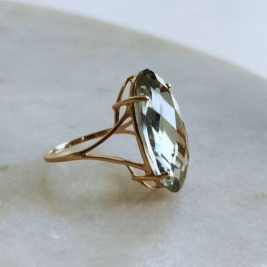 New Four-claw Oval High-grade Ring - Black & Elva
