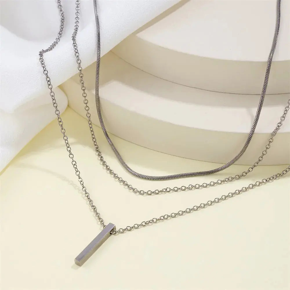 Gold Bar Pendant Necklace for Women - Black & Elva