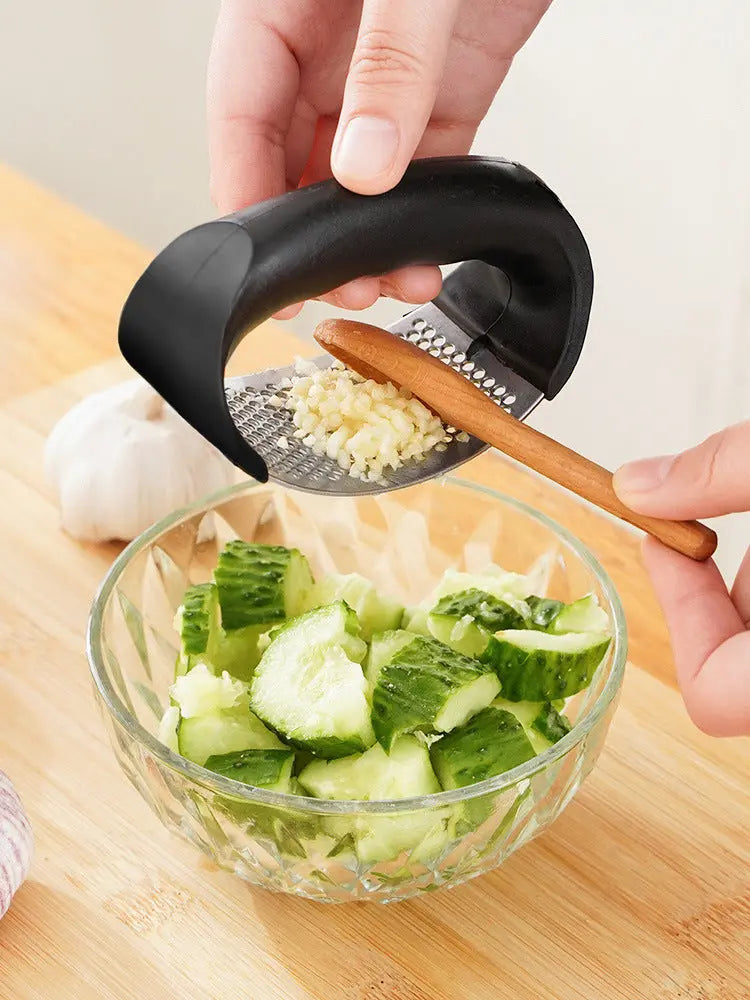 Stainless Steel Garlic Crusher - Black & Elva