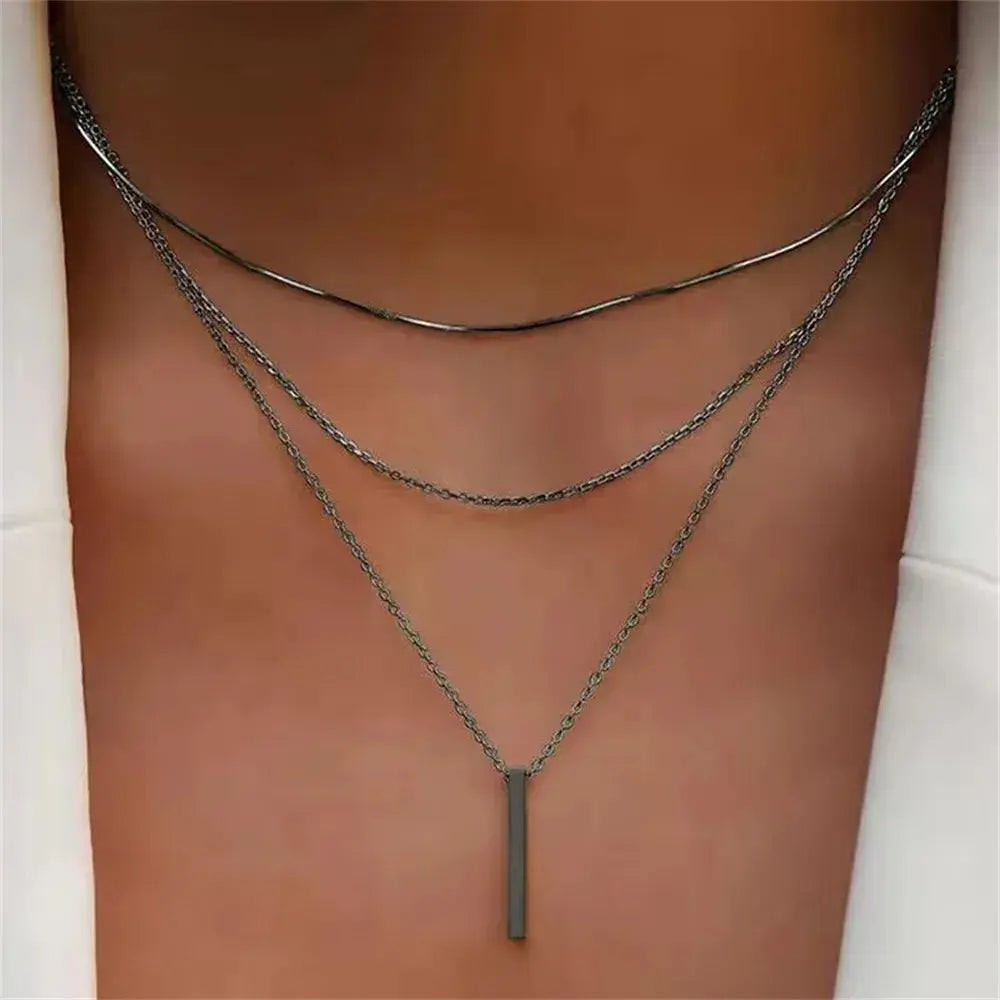 Gold Bar Pendant Necklace for Women - Black & Elva