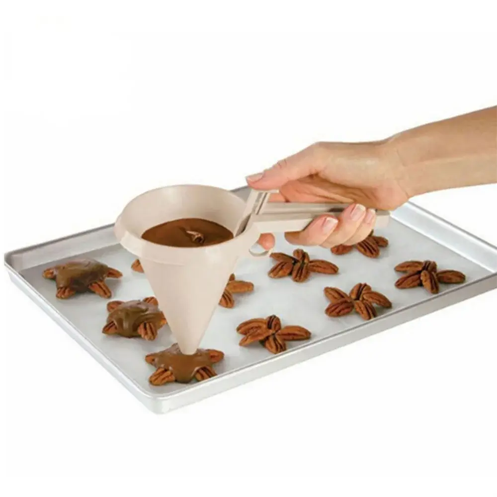 Adjustable Baking Funnel Pastry Dispenser Tool - Black & Elva