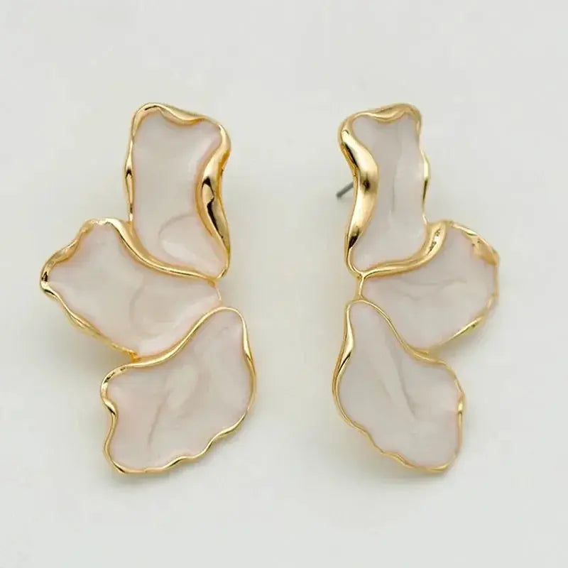 Maple Leaf Flower Earrings - Black & Elva