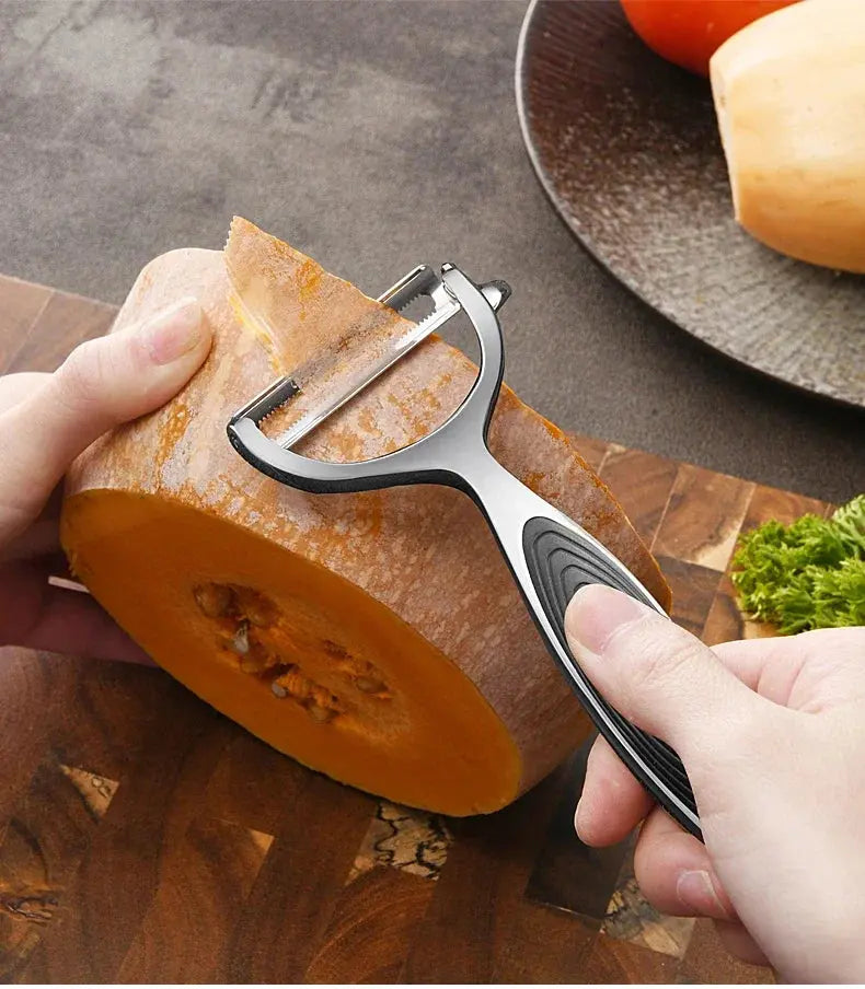 Stainless Steel Vegetable Peeler - Black & Elva