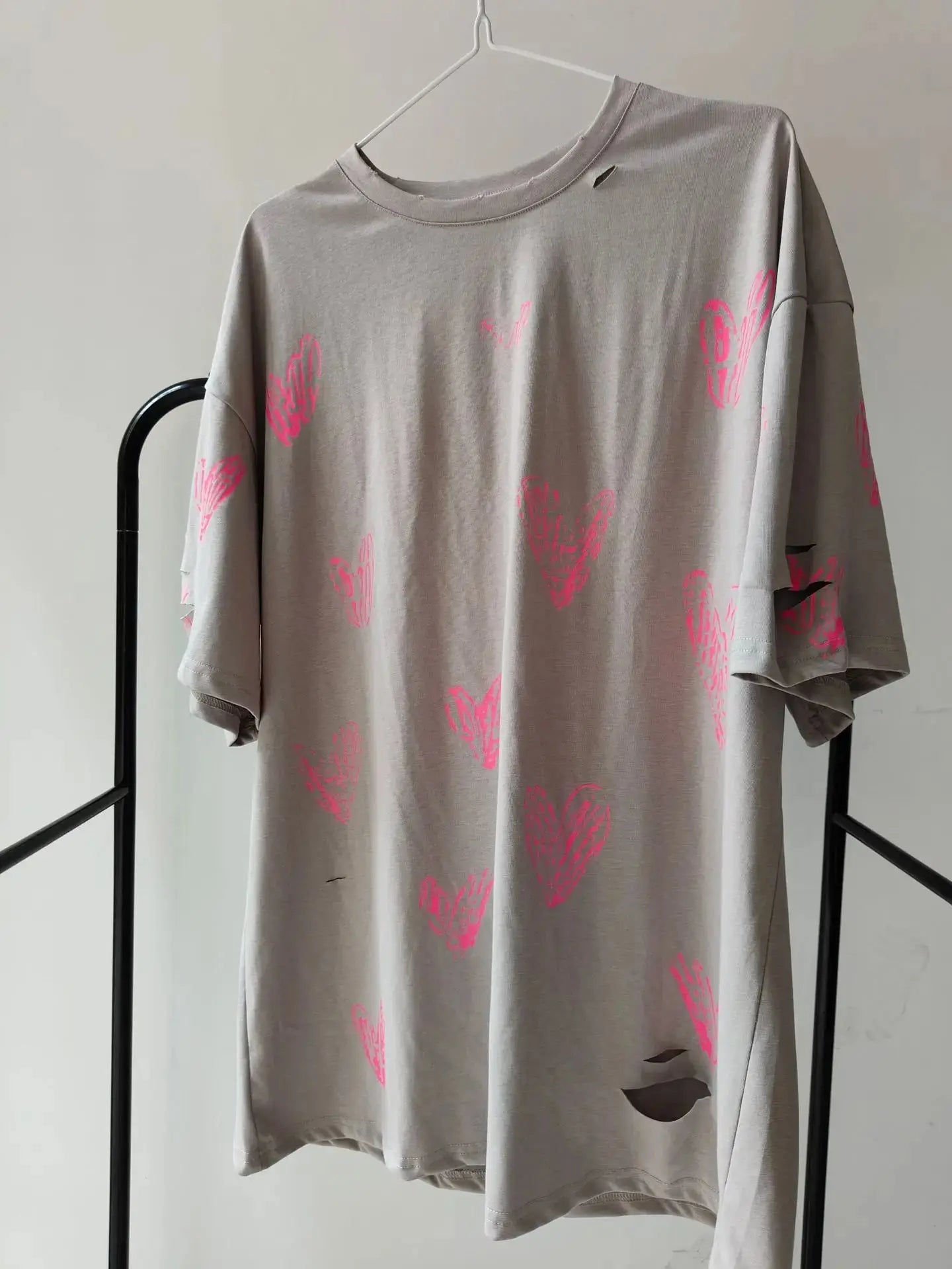 Casual Loose Heart T-shirt - Black & Elva
