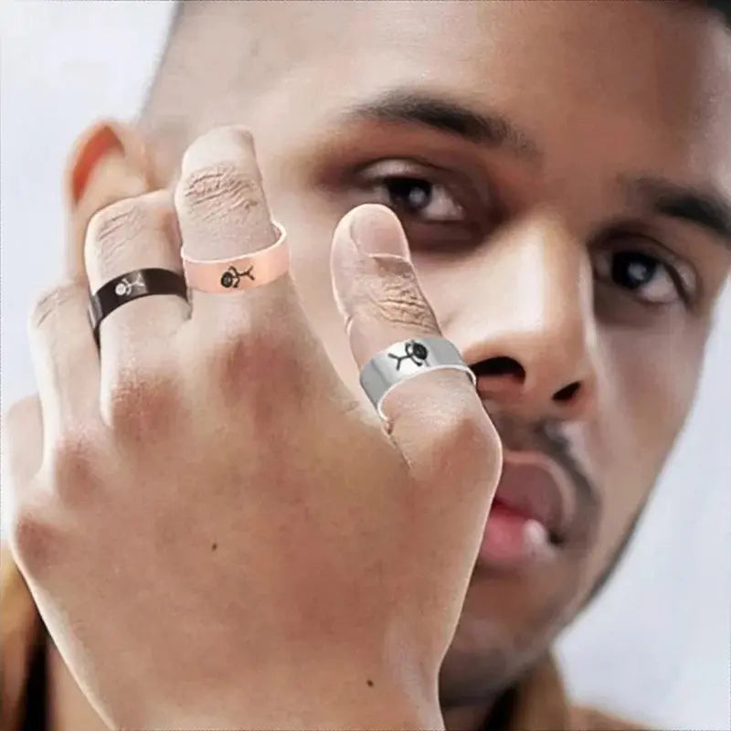 Funny Middle Finger Ring - Black & Elva