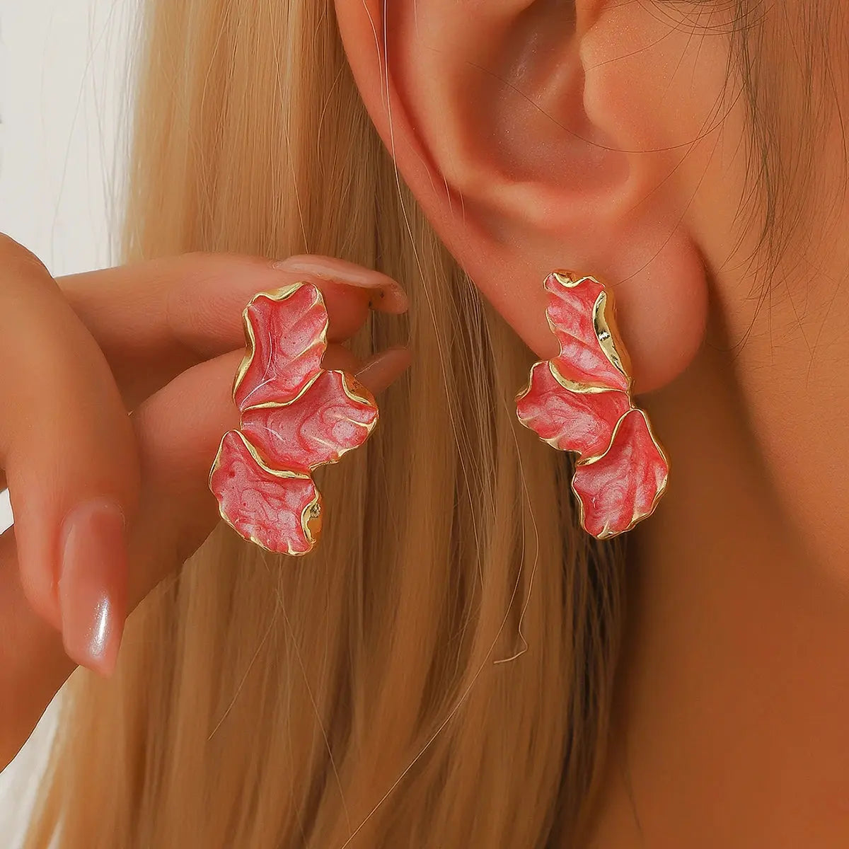 Maple Leaf Flower Earrings - Black & Elva