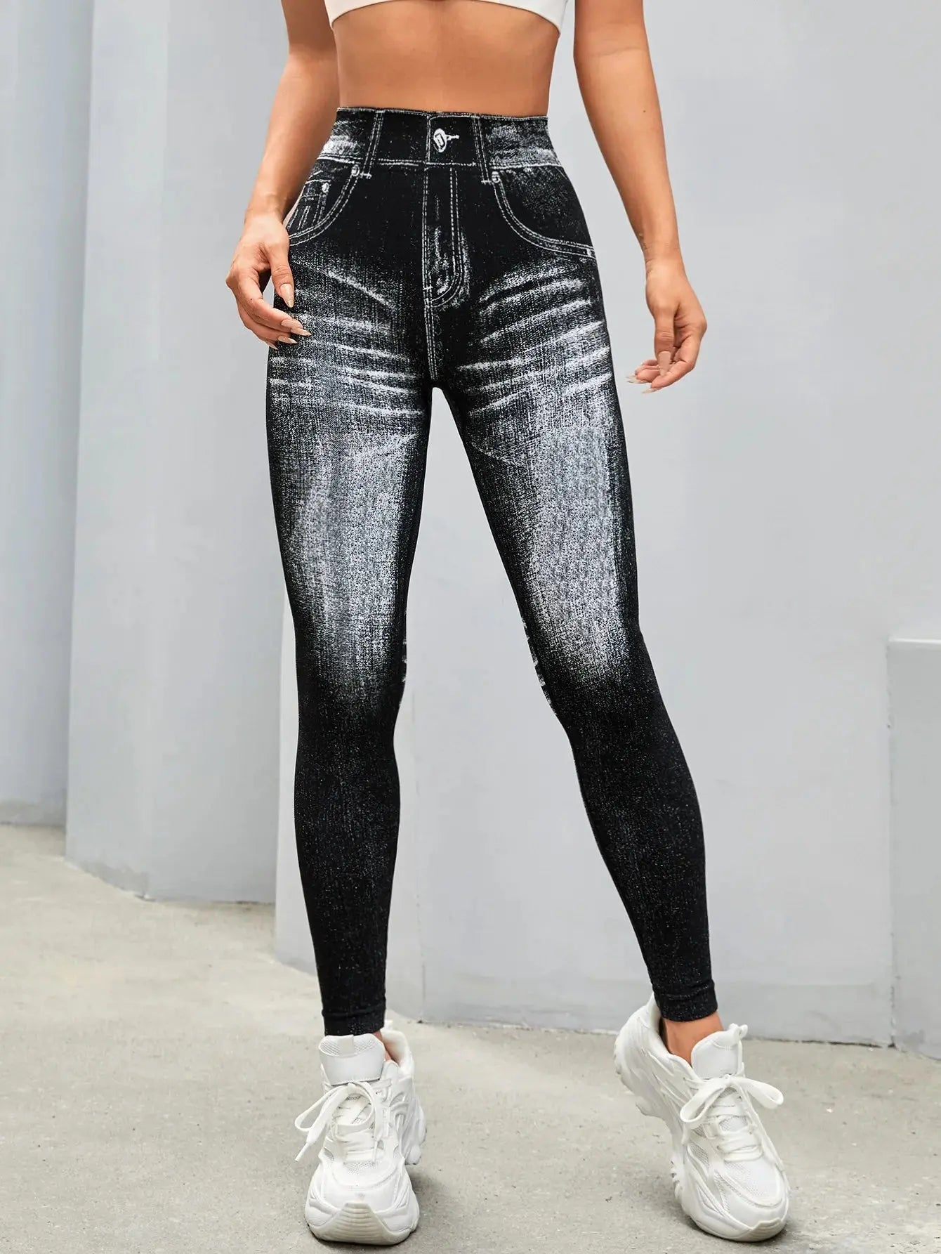 Women Elastic Gym Leggings - Black & Elva