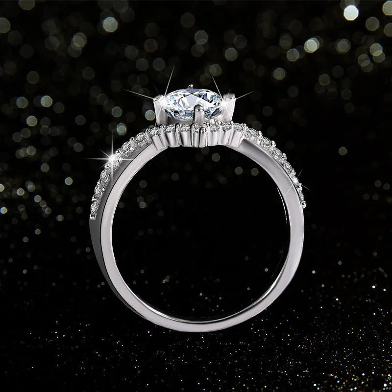 Eight Arrows Crowned Love Moissanite Female Ring - Black & Elva