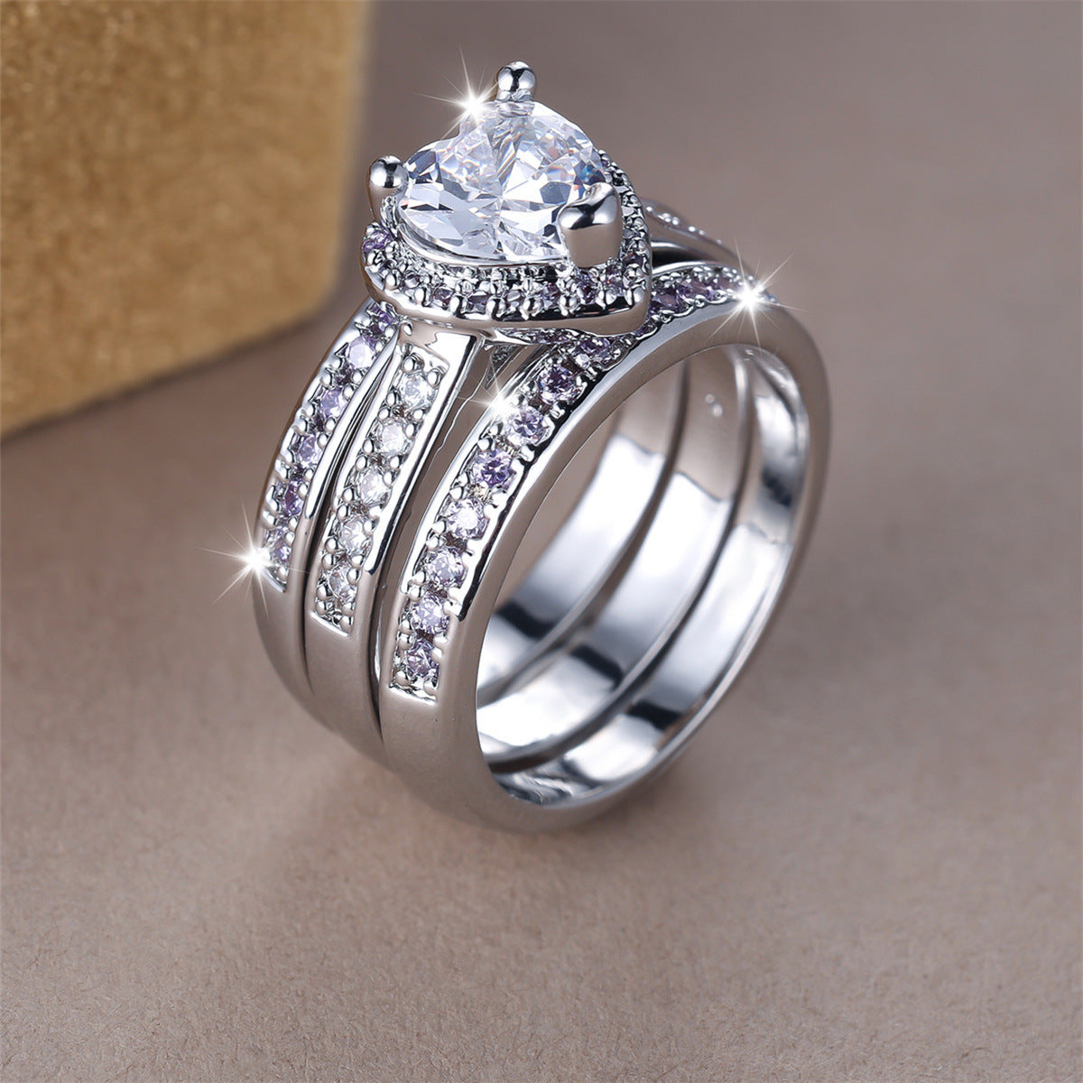 Women's Simple Personality Heart And Circle Ring - Black & Elva